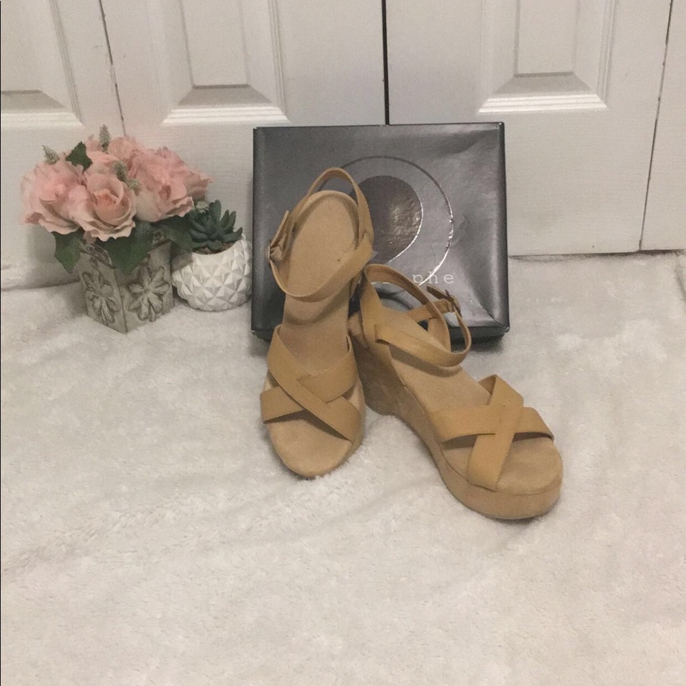 Apostrophe Wedged Sandals